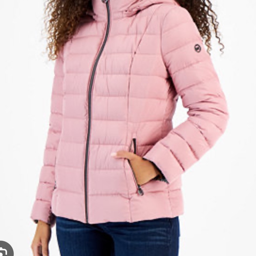Women's Pink Hooded Puffer Jacket
